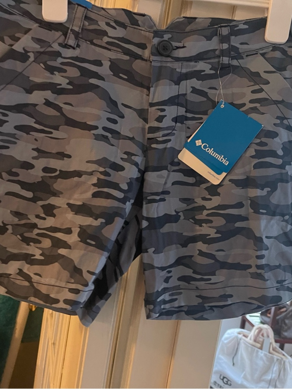 Columbia Men's Gray and Blue Camo Flat Front Shorts